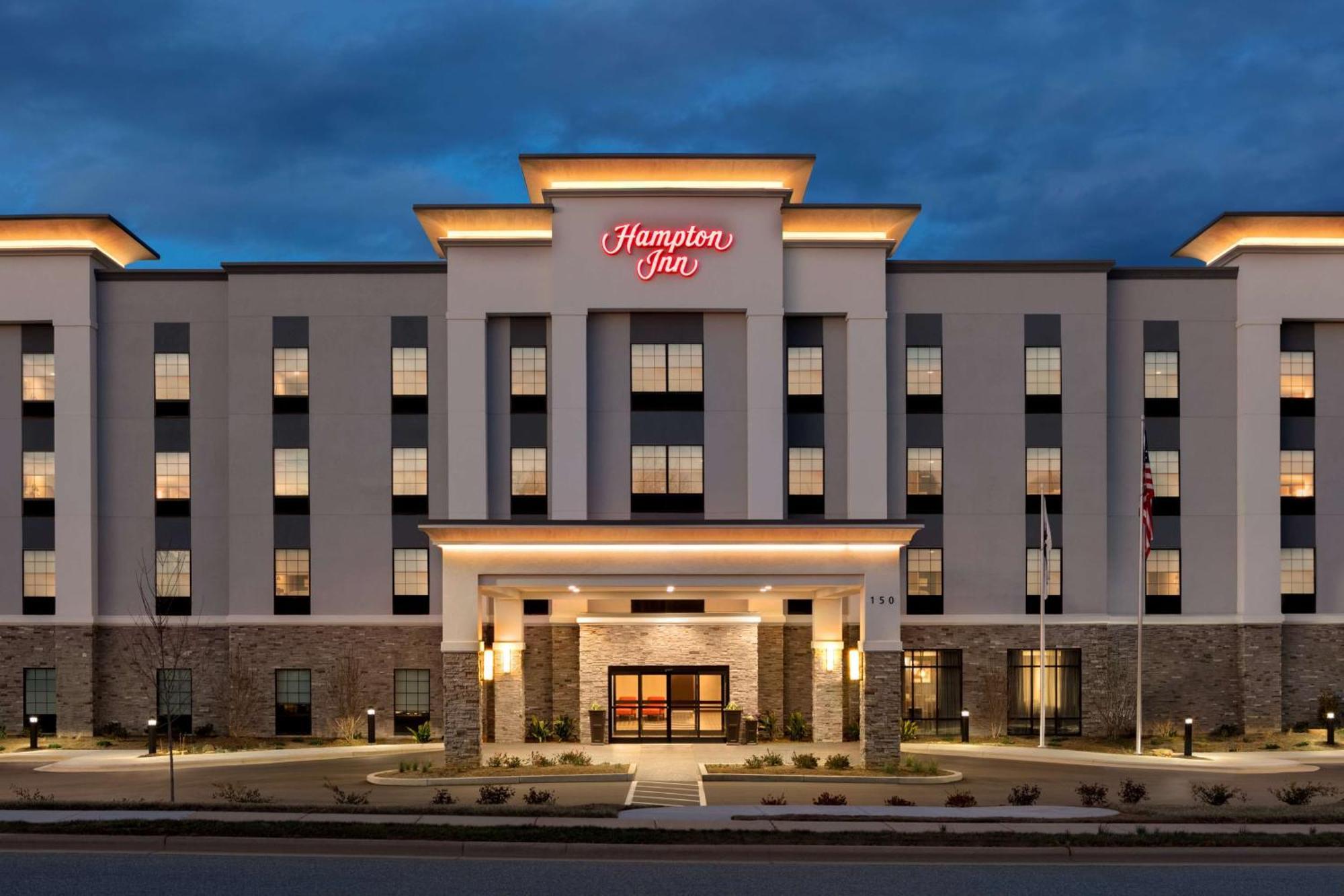 Hampton Inn Кернерсвилл Экстерьер фото